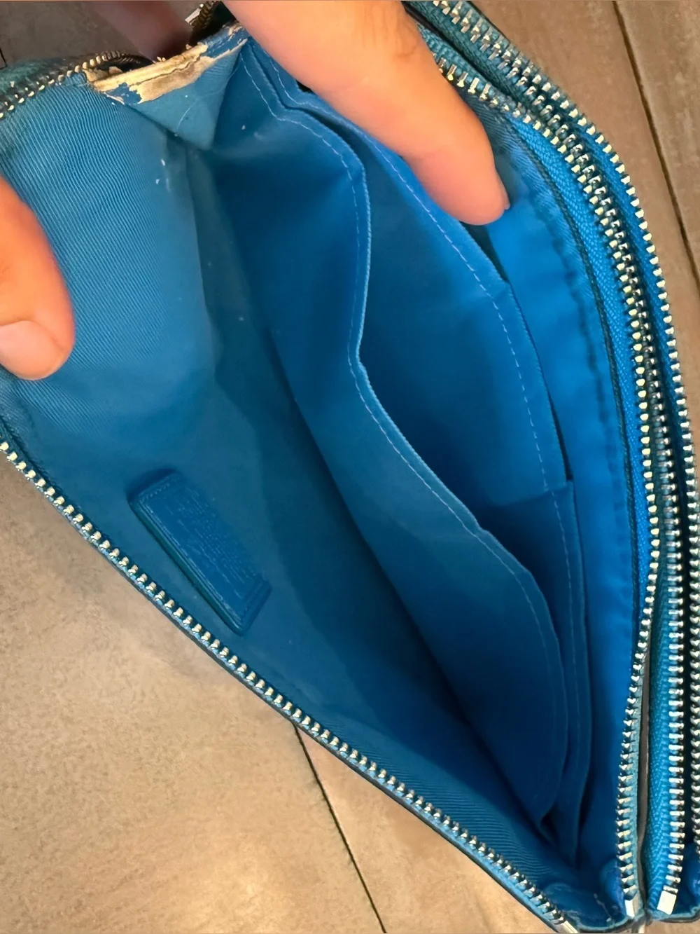 COACH BLUE PEBBLED LEATHER DOUBLE CORNER ZIP ZIPPER WRISTLET CLUTCH WALLET  Used